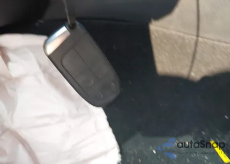 2021 Chrysler 300 300S z USA, uszkodzony, nr VIN 2C3CCABG2MH523868